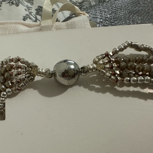 BUNDLE: Silver clutch and beaded multi-layer bracelet - Picture 4 of 9